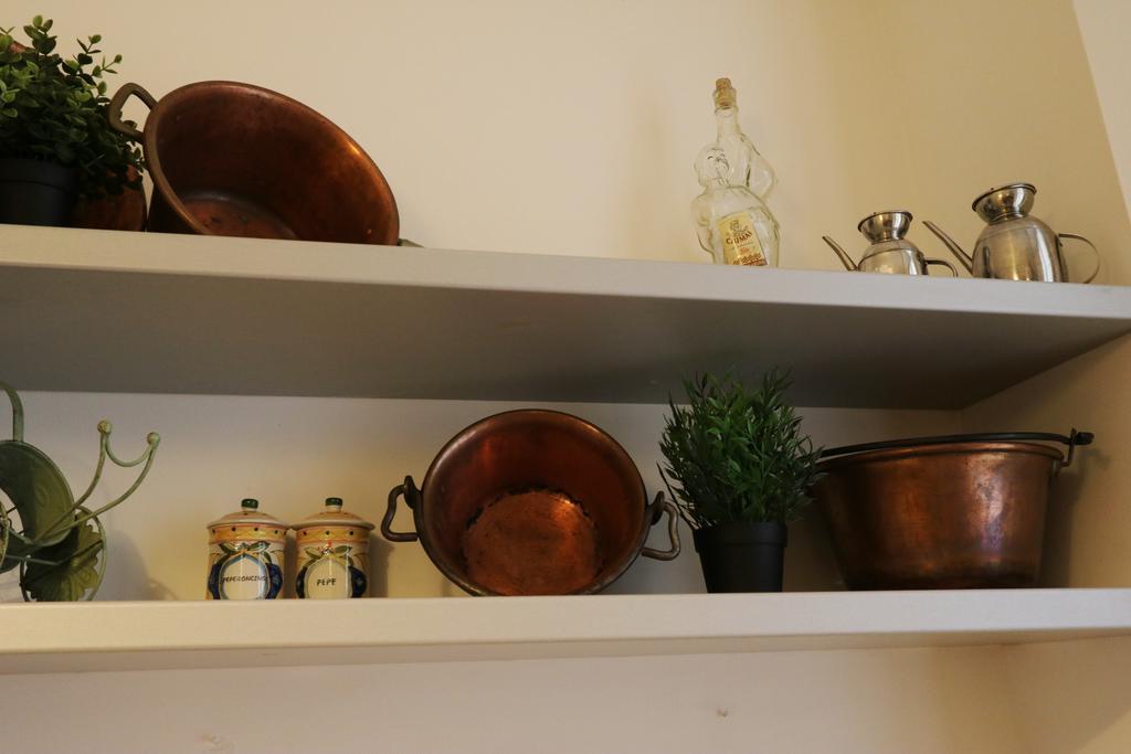 Ancient Courtyard Bonanomi 2 Bedroom Apartment Комо Екстериор снимка