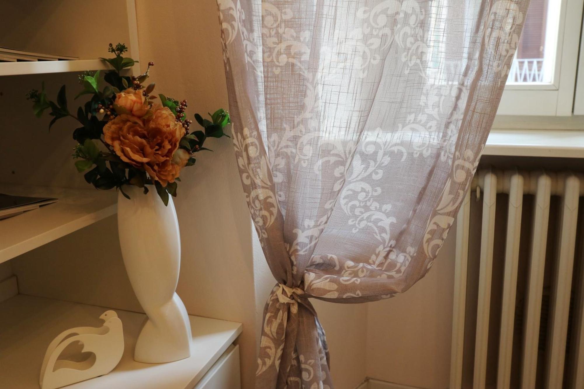Ancient Courtyard Bonanomi 2 Bedroom Apartment Комо Екстериор снимка