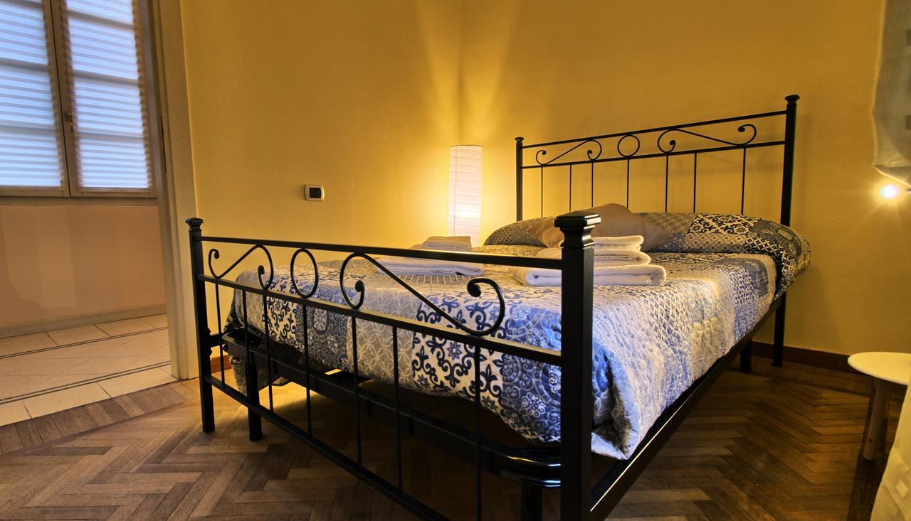 Ancient Courtyard Bonanomi 2 Bedroom Apartment Комо Екстериор снимка